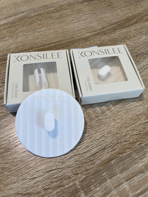 The Kyah | Toothbrush Or Razor Holder