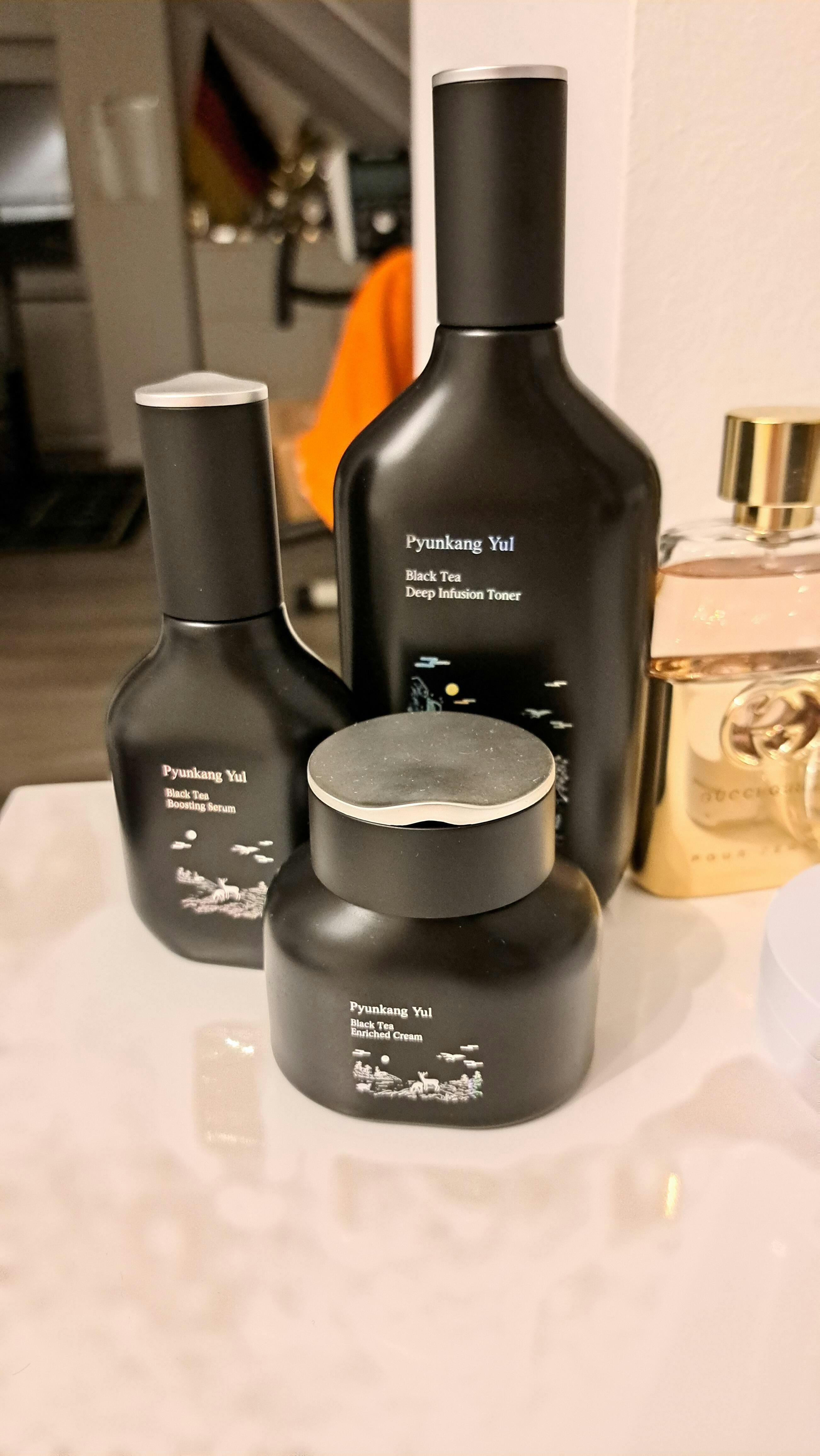 新品 PYUNKANGYUL Black Tea Line Gift Set Amazon.com: [PKY] Pyunkang Yul Black Tea Line Gift Box Set