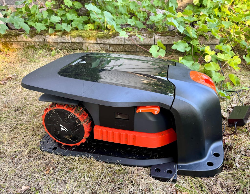 Segway Navimow X350 rajalangaton robottileikkuri GPS + VisionFence 2 (5000 m2)