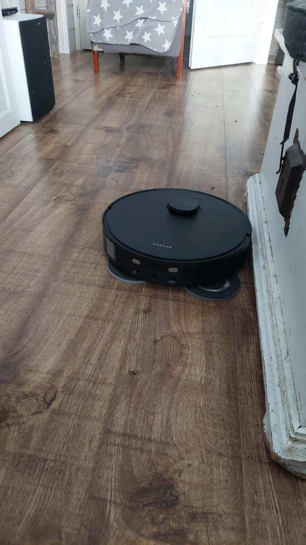 Dreame L40 Ultra AE robotti-imuri & -moppi + puhdistustelakka