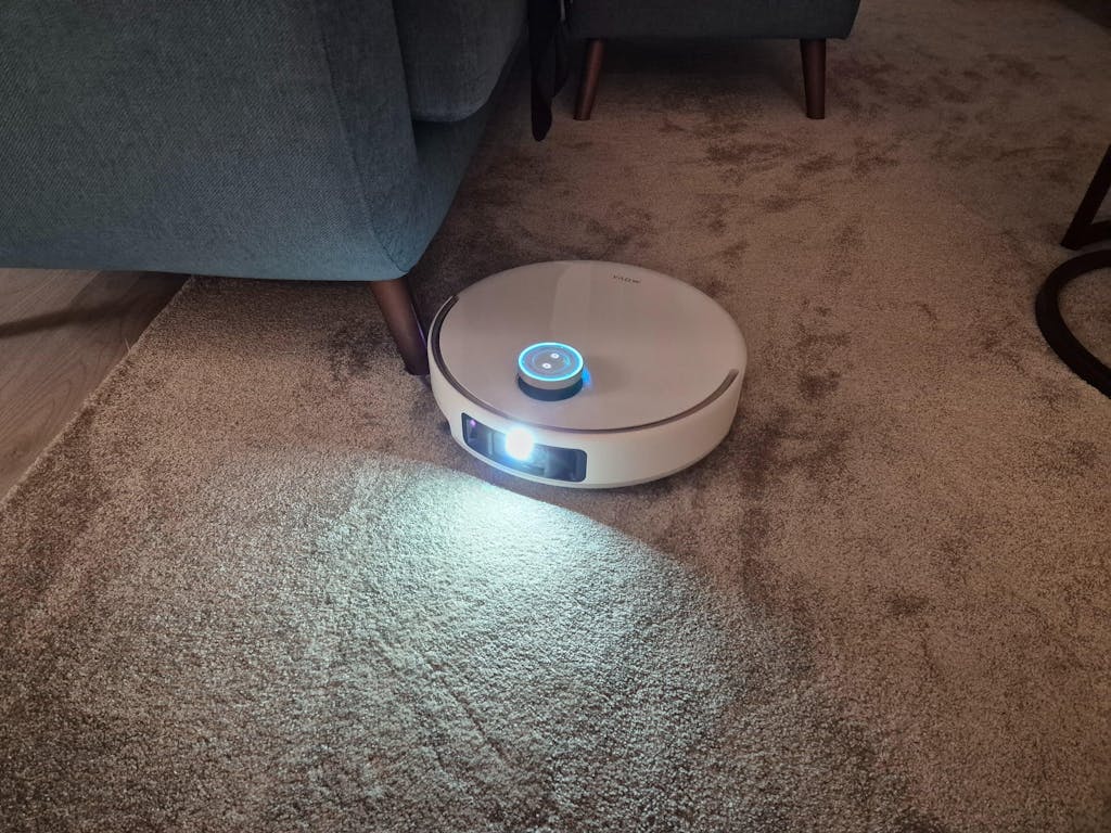 MOVA V50 Ultra Complete robotti-imuri & -moppi + puhdistustelakka