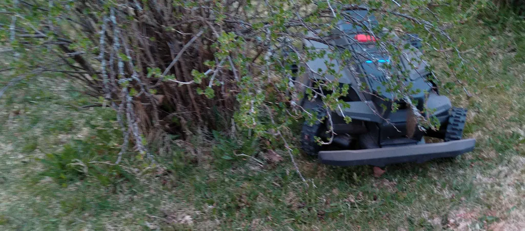 Segway Navimow X450E rajalangaton robottileikkuri (5000 m2)