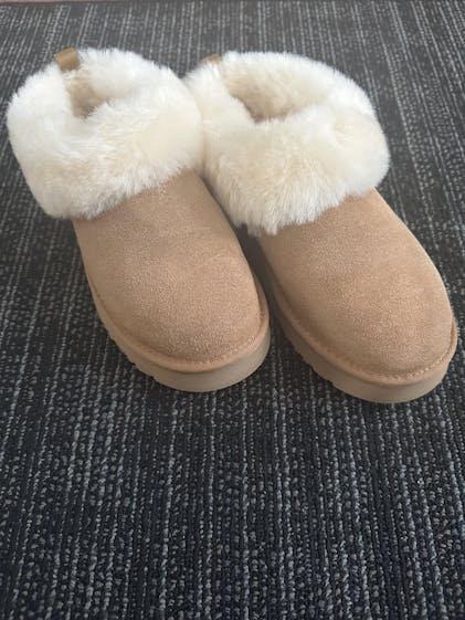 UGG Tazzelle Kids – Kozmo Shoes