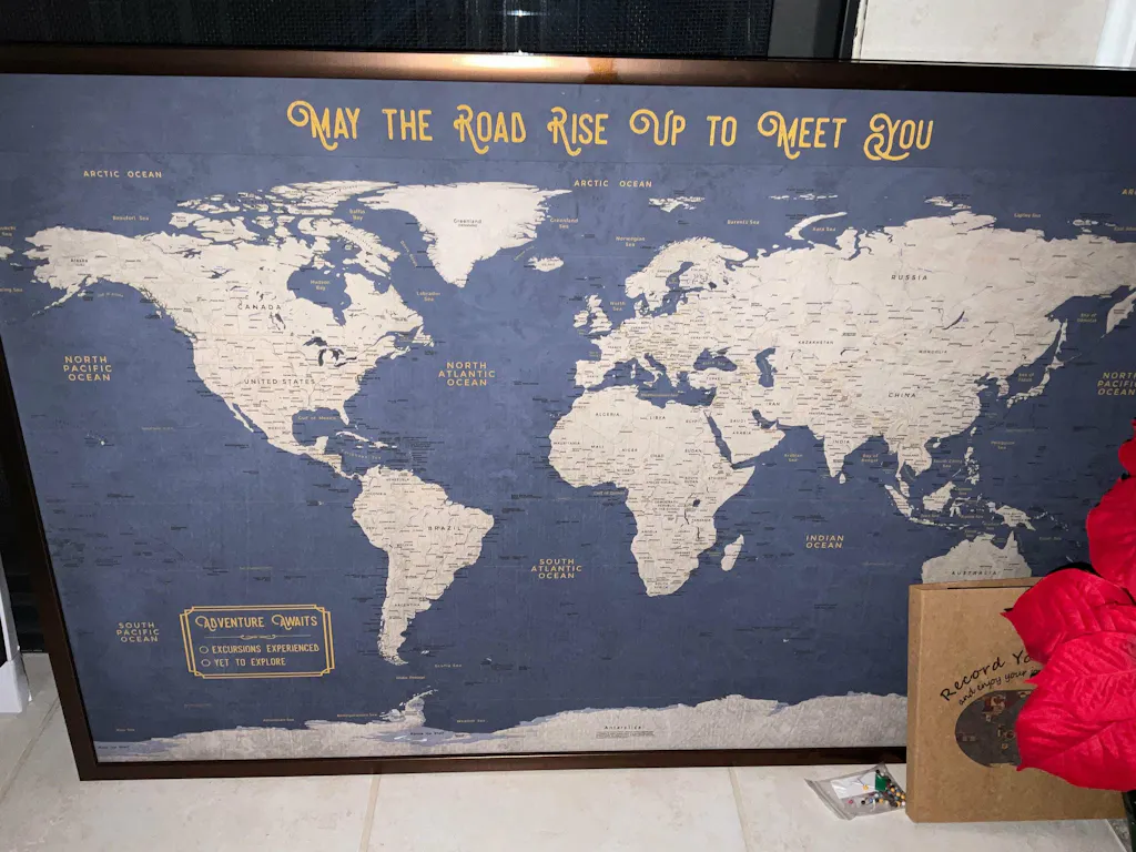 Push Pin Map - Executive Style World Map