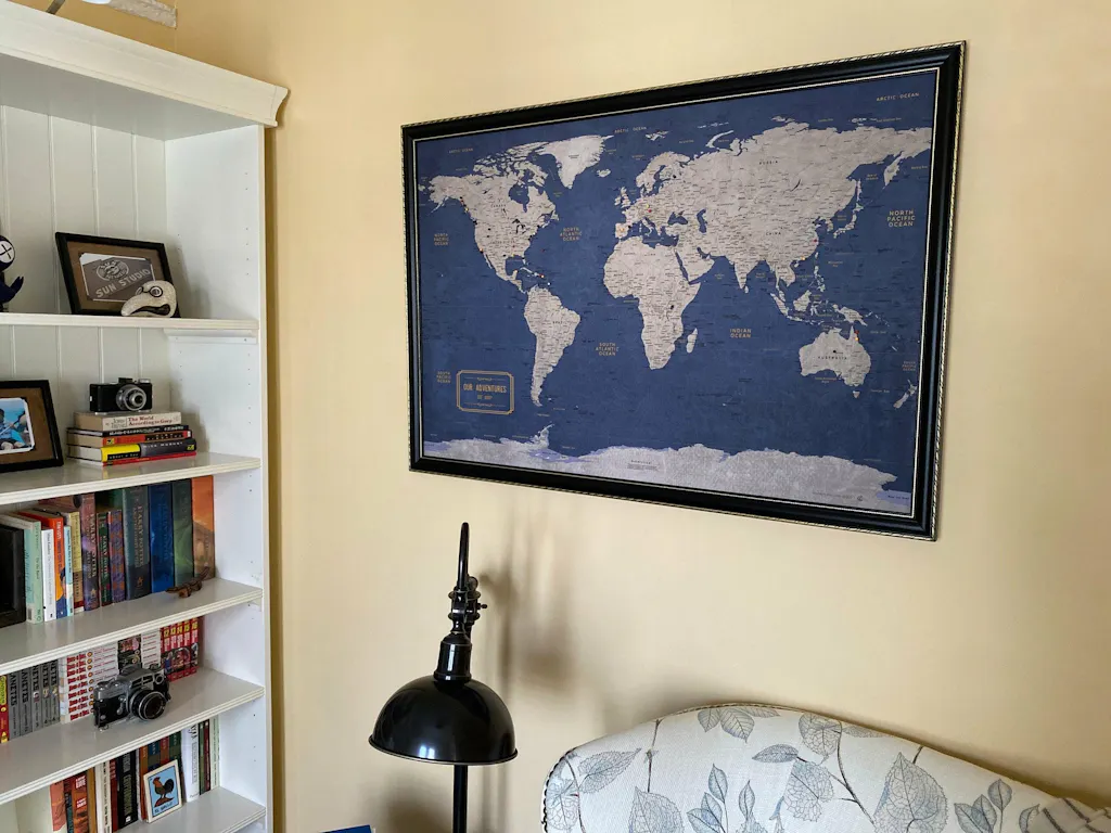 Push Pin Map - Executive Style World Map