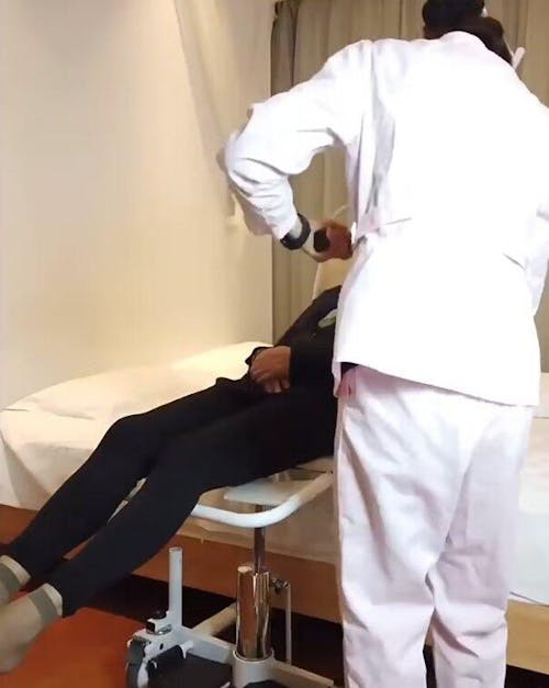 4-in-1 Patient Transfer Lift Wheelchair w/ Commode & Shower Seat, Height-Adjustable, 150 kg Max