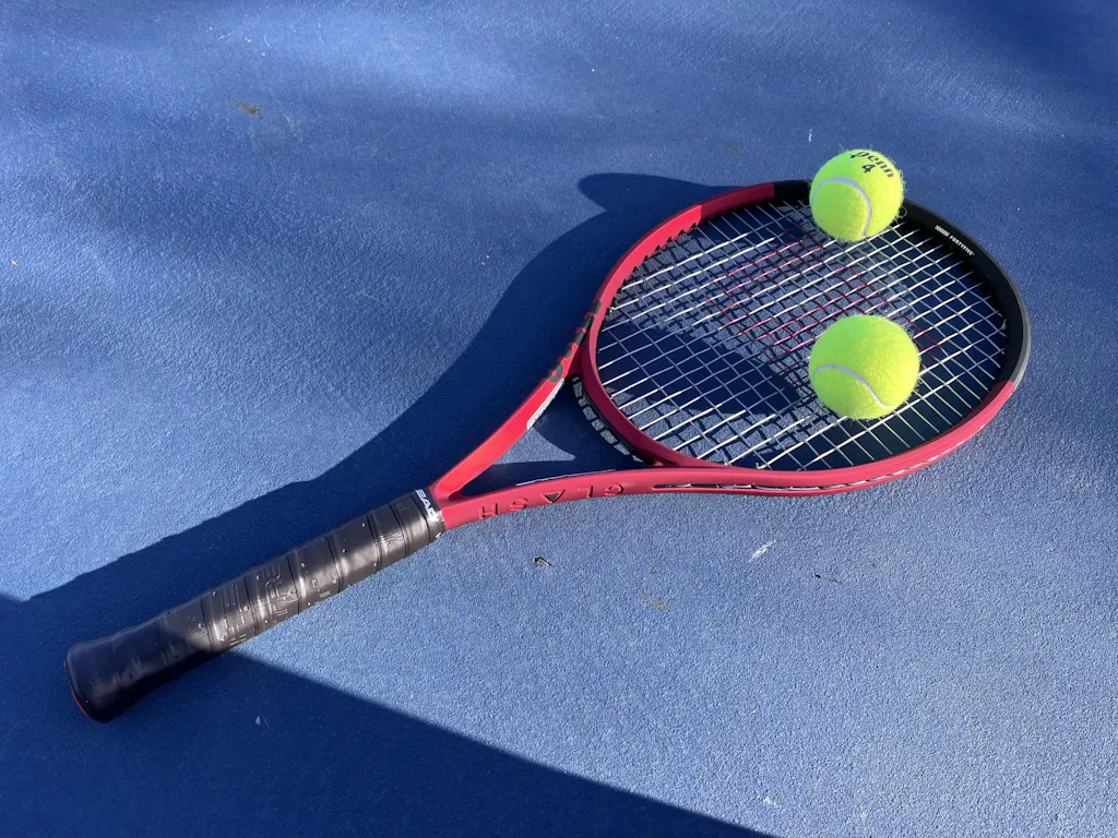 Wilson 2023 Clash 100 Pro V2.0 Racquet