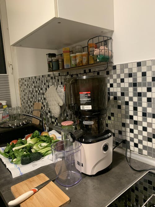 AUTO10S HANDS-FREE SLOW JUICER