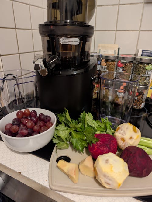 AUTO10S HANDS-FREE SLOW JUICER