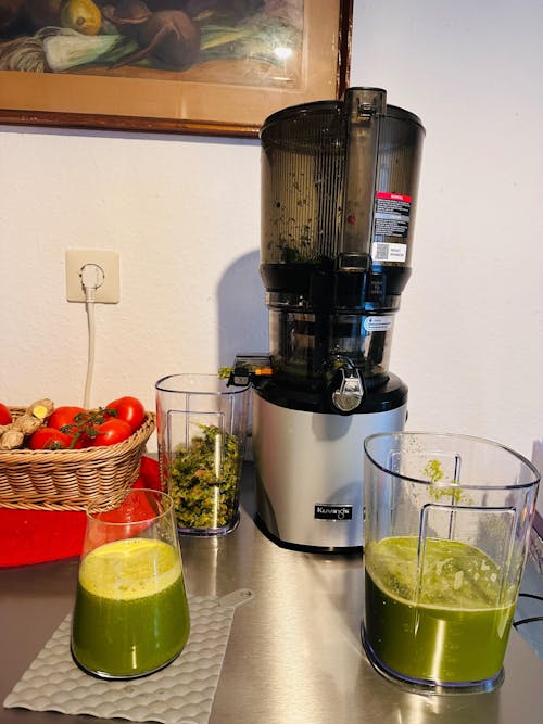 AUTO10S HANDS-FREE SLOW JUICER