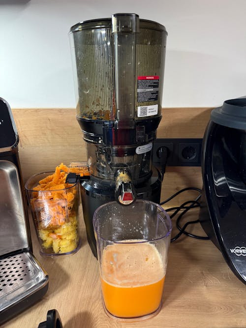 AUTO10S HANDS-FREE SLOW JUICER