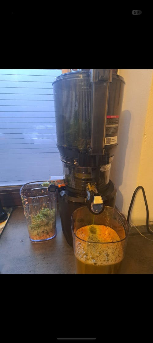 AUTO10S HANDS-FREE SLOW JUICER