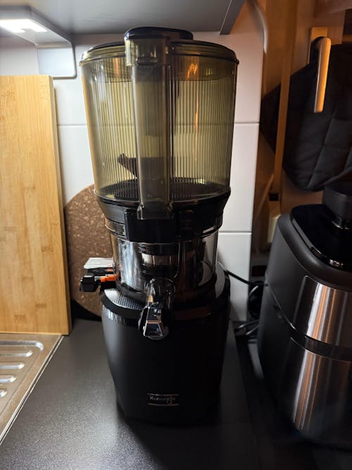 AUTO10S HANDS-FREE SLOW JUICER