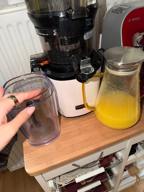 AUTO10S HANDS-FREE SLOW JUICER