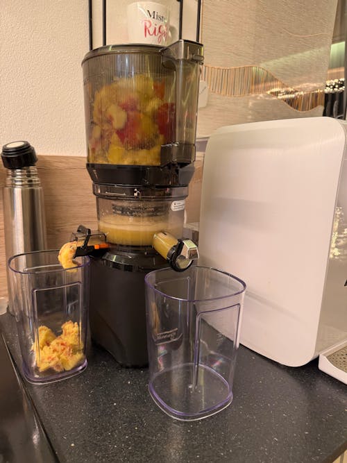 AUTO10S HANDS-FREE SLOW JUICER