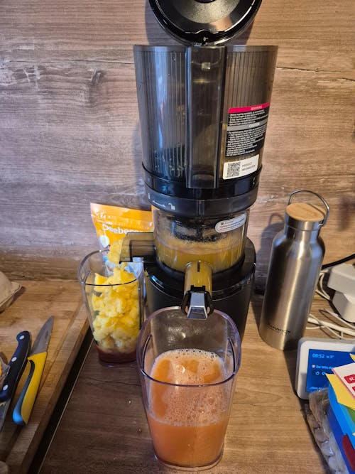 AUTO10S HANDS-FREE SLOW JUICER