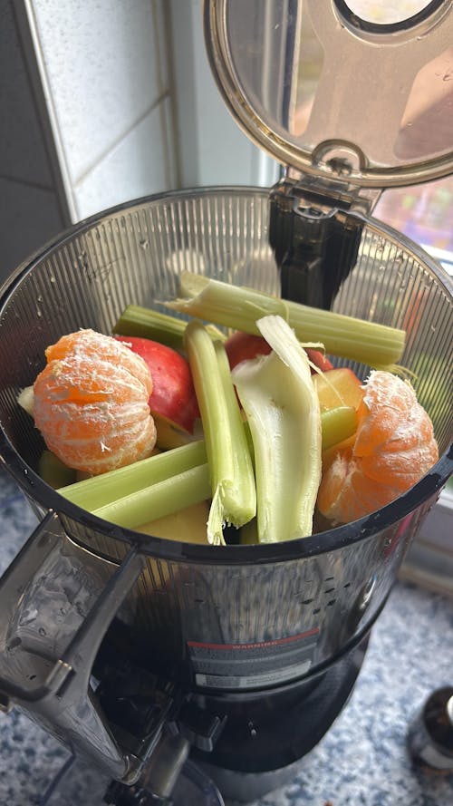 AUTO10S HANDS-FREE SLOW JUICER