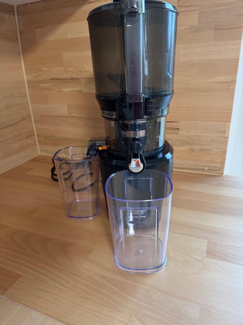 AUTO10S HANDS-FREE SLOW JUICER