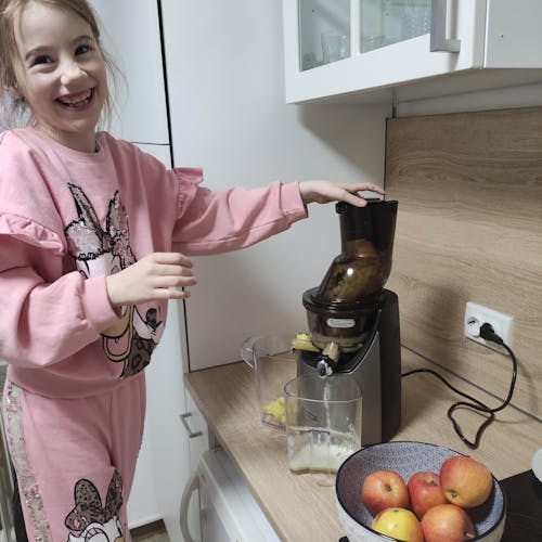 AUTO10S HANDS-FREE SLOW JUICER