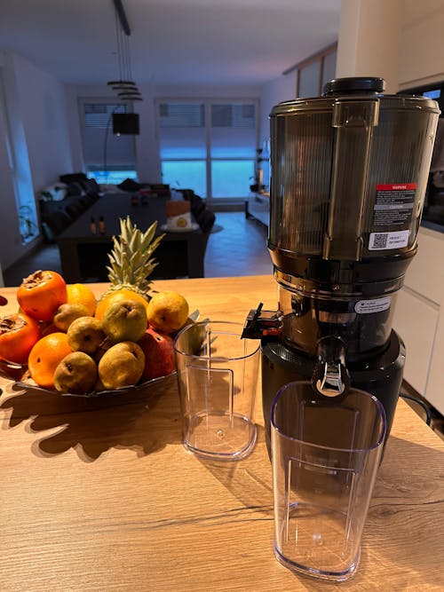 AUTO10S HANDS-FREE SLOW JUICER