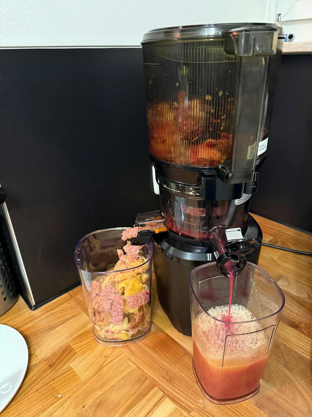 AUTO10S HANDS-FREE SLOW JUICER