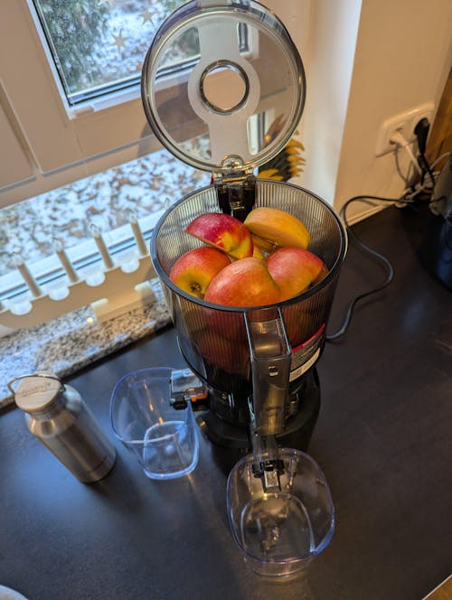 AUTO10S HANDS-FREE SLOW JUICER