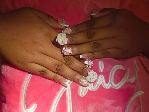 Big Head Kitty - Cute Kawaii Handmade Press On Nails