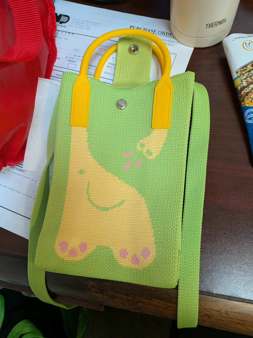 Kawaii Handle - Knit Crossbody Phone Bag