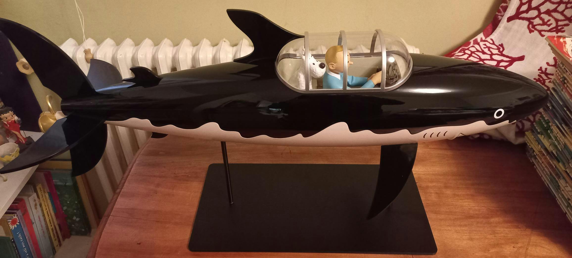 Tintin Shark Submarine Model 77 cm - Red Rackham's Treasure – L