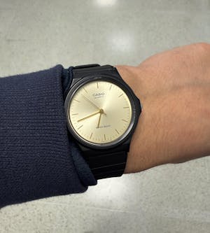 Reloj Casio Análogo Unisex MQ-24-9E