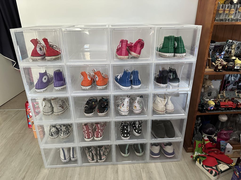 Extra Large - Magnetic Front Door Sneaker Display Cases | Clear - 10 Pack