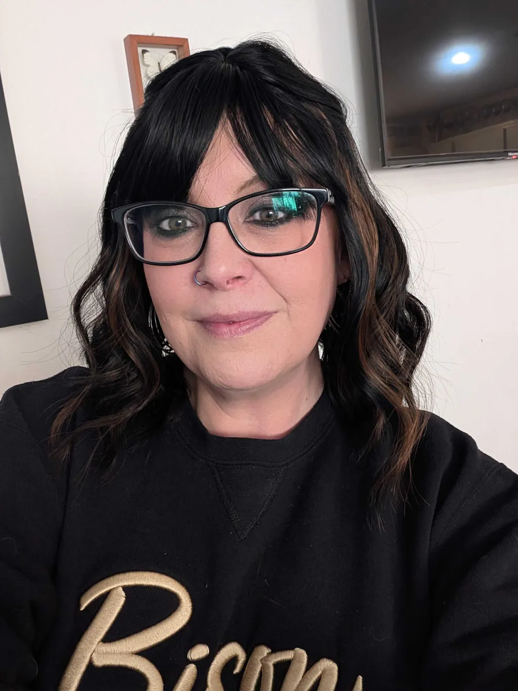 12-Inch Black (Toffee Highlights) Wavy Synthetic Wig