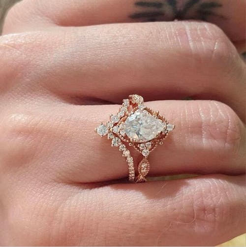 Vintage Pear Shaped Moissanite Engagement Ring Bridal Set 2pcs