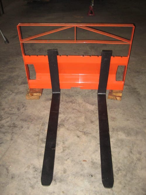 2 Packs 3000lbs 42" Pallet Forks blade for Tractors & Skid steer loader Attachment