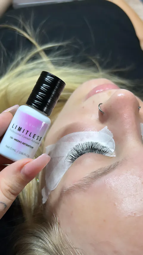 LIMITLESS Eyelash Adhesive Best Lash Extensions Glue - Lash Supplies