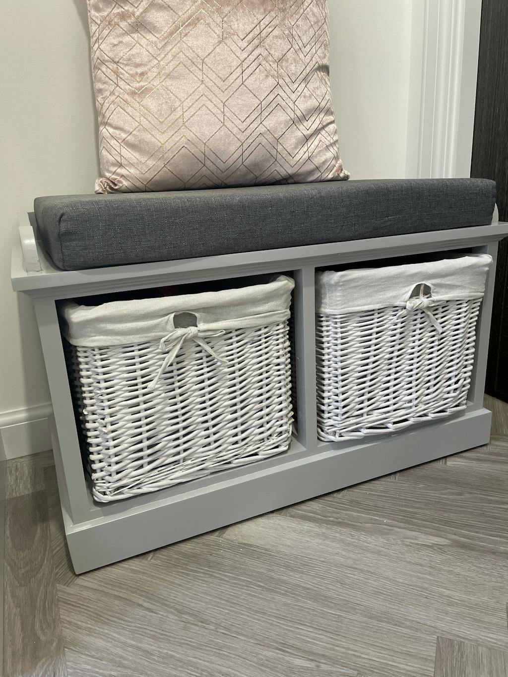 Fyfield Hallway Shoe Storage Bench in White with cushion Laura James