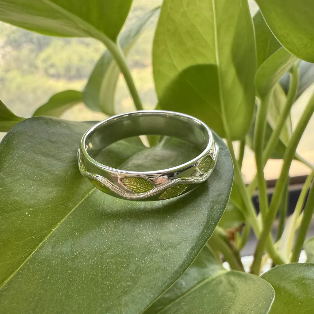 LCCjewelry | Gradient Green Leaf Enamel Wedding Band