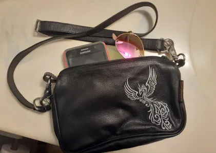 Funda Con Clip Hot Leathers CPE2008 Con Forma De Flor Morada, 8 X