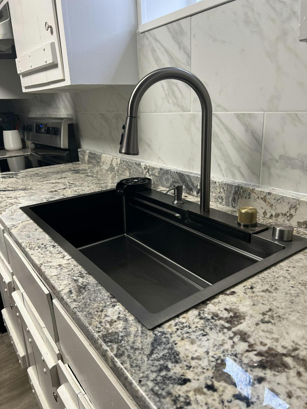 Modern Waterfall Single Bowl Kitchen Sink SetKS2203 Lefton Home