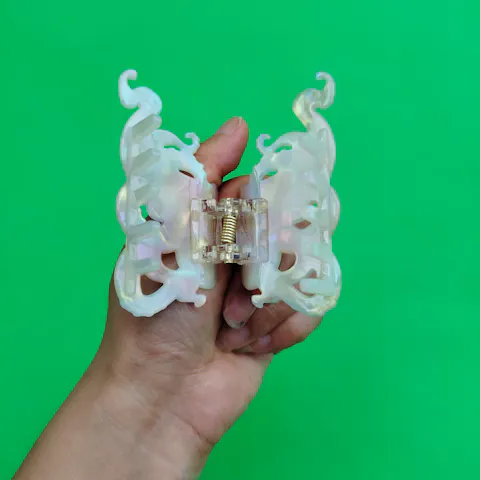 White Blue-Ringed Octopus Hair Claw