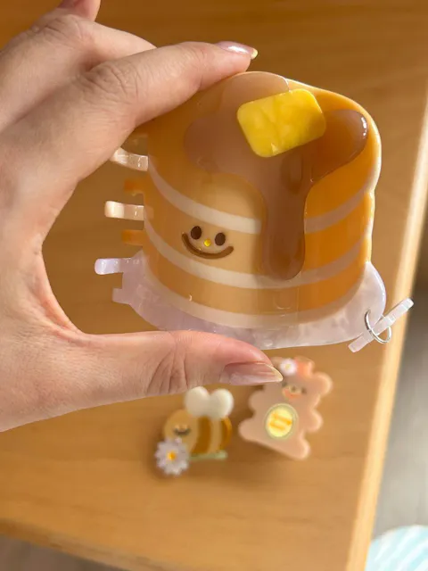 Butter Muffin Hair Claw & Bee  Bear Hair Clip Set