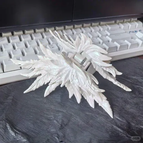 Jumbo Iridescent White Wing Hair Claw Clip