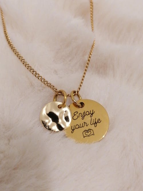 Collier personnalisé acier inoxydable avec breloque martelée et médaille à graver 15 mm