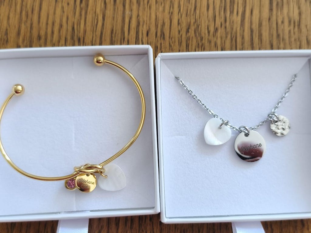 Collier personnalisé acier inoxydable avec breloque martelée et médaille à graver 15 mm