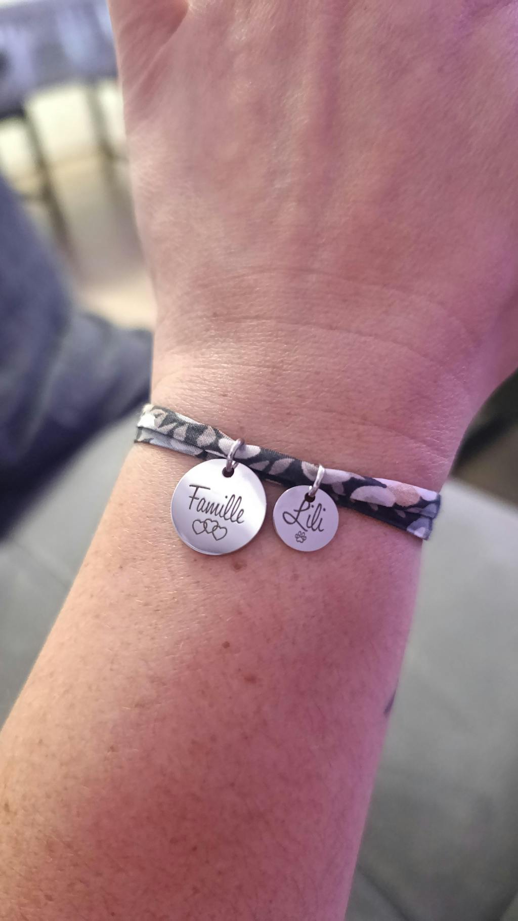 Bracelet Liberty personnalisé gravure symbole et médailles de 10 mm à graver