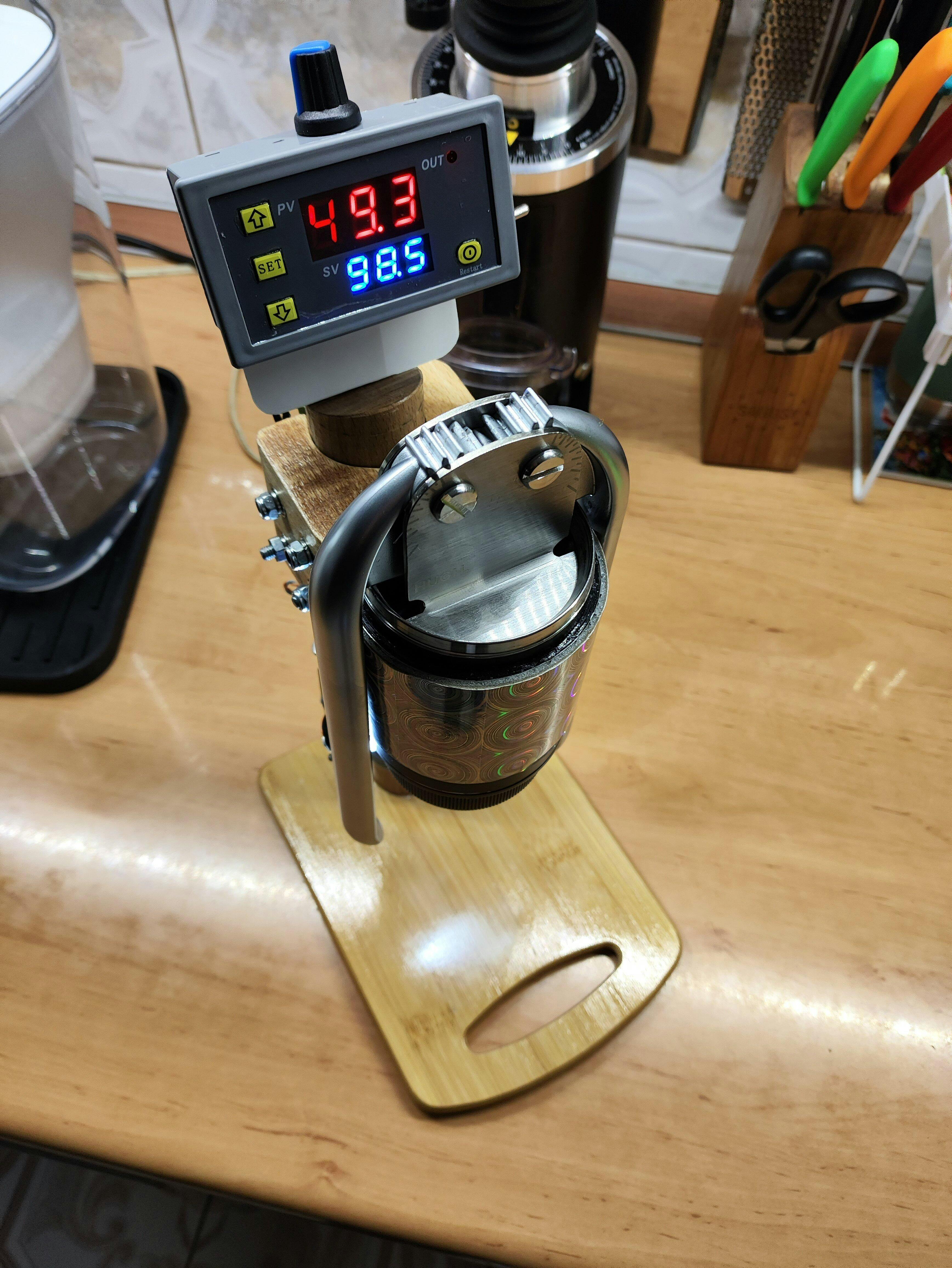 Leverpresso Pro – Professional Manual Espresso Maker with Pressure