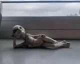 1PC Alien Resin Statue – Creative Figurine for Halloween, Home & Garden Decoration