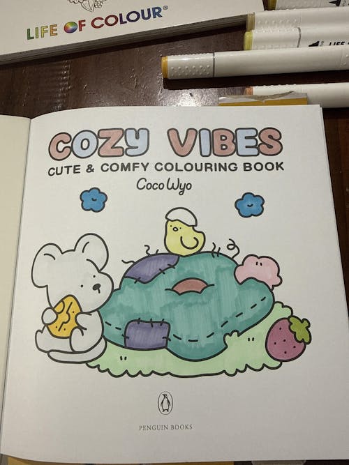 Art Markers - 24 Alcohol Based, Dual Tip Markers  - Pastel Colours