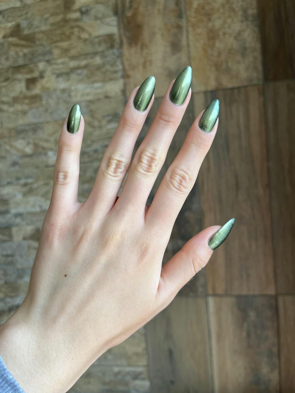 To The Nines Lights Lacquer