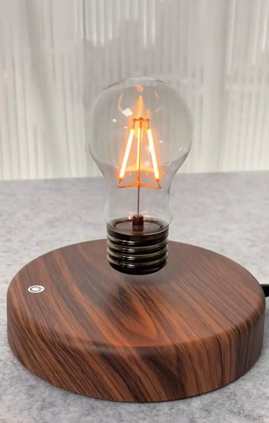 Magnetic Levitating Edison Bulb | 360° Spinning Wireless Desk Lamp | Executive Tech Gift